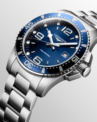 L38404966, L3.840.4.96.6 Longines Hydroconquest quartz férfi karóra (44mm)