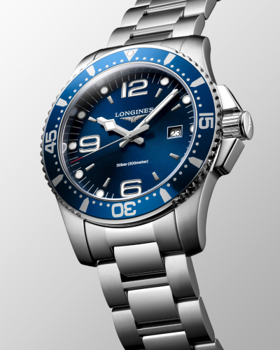 L38404966, L3.840.4.96.6 Longines Hydroconquest quartz férfi karóra (44mm)