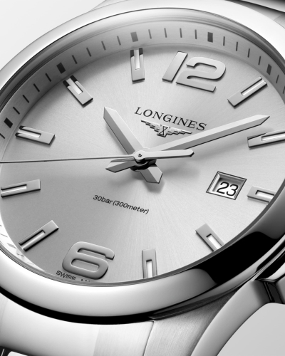 L37604766, L3.760.4.76.6 Longines Conquest quartz férfi karóra (43mm)