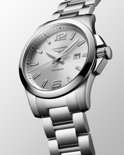 L37604766, L3.760.4.76.6 Longines Conquest quartz férfi karóra (43mm)