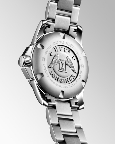 L37604766, L3.760.4.76.6 Longines Conquest quartz férfi karóra (43mm)