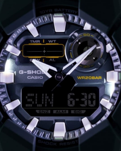 GA-010CE-2AER Casio G-Shock quartz férfi karóra (52mm)