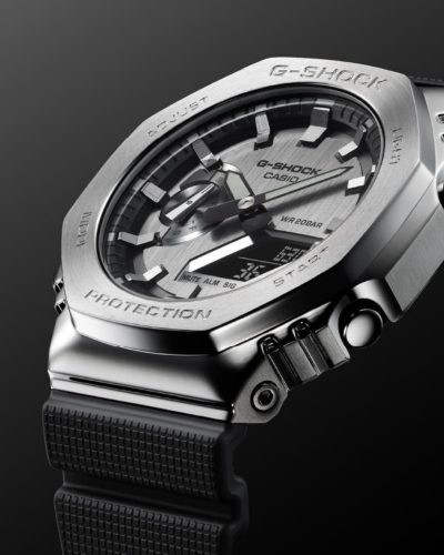 GM-2100-1AER Casio G-Shock quartz uniszex karóra (44mm)