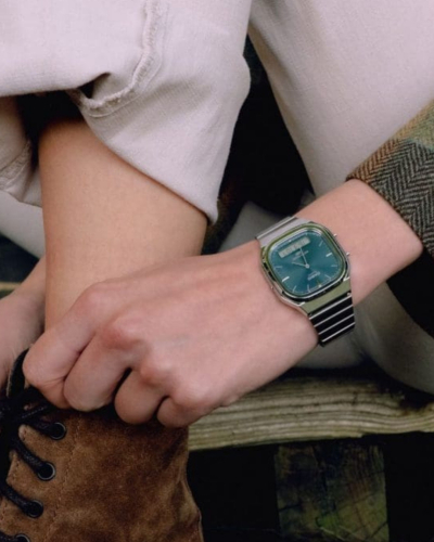 AQ-240E-3AEF Casio Standard quartz uniszex karóra (36mm)