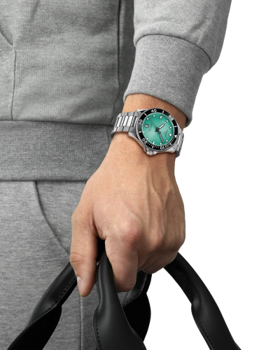 T1204101109100, T120.410.11.091.00 Tissot Seastar 1000 quartz férfi karóra (40mm)